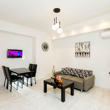 Lovely 2 Bedroom Flat Tbilisi Exterior foto