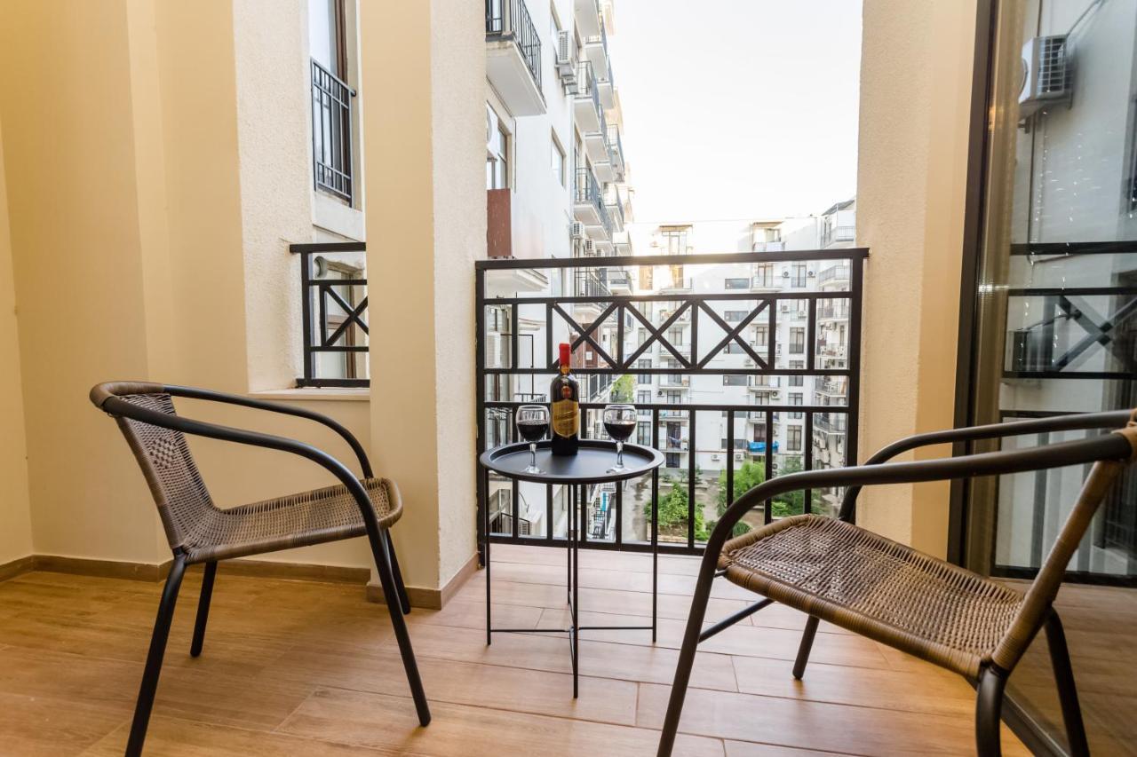 Lovely 2 Bedroom Flat Tbilisi Exterior foto