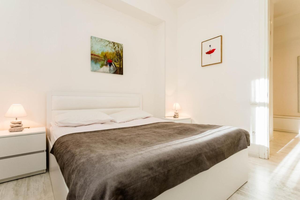 Lovely 2 Bedroom Flat Tbilisi Exterior foto